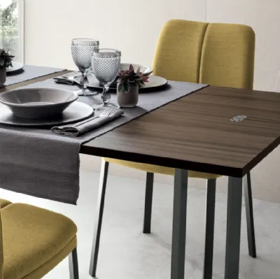 Table extensible Giravolta Console avec plateau en noyer ambré mat de Sedit.